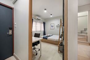 FunnD Mrt lat phrao 5Beds NetflixYouTube