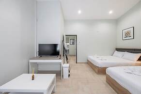 FunnD Mrt lat phrao 5Beds NetflixYouTube