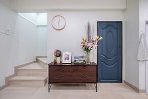FunnD Mrt lat phrao 5Beds NetflixYouTube