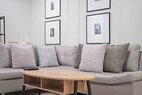 FunnD Mrt lat phrao 5Beds NetflixYouTube