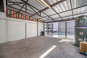 FunnD Mrt lat phrao 5Beds NetflixYouTube