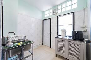 FunnD Mrt lat phrao 5Beds NetflixYouTube