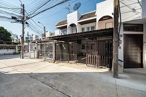 FunnD Mrt lat phrao 5Beds NetflixYouTube