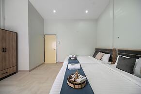 FunnD Mrt lat phrao 5Beds NetflixYouTube