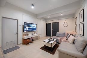 FunnD Mrt lat phrao 5Beds NetflixYouTube