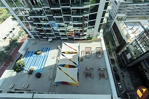 Vogue | Park Gate near World Trade Centre