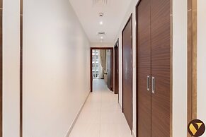 Vogue | Park Gate near World Trade Centre
