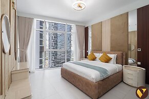 Vogue | Park Gate near World Trade Centre