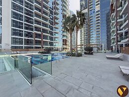 Vogue | Park Gate near World Trade Centre