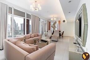 Vogue | Park Gate near World Trade Centre