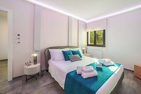 7br Luxury Villa - Pool, Garden & Parking