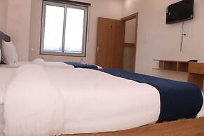 Hotel Lakhdatar