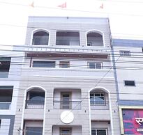 Hotel Lakhdatar