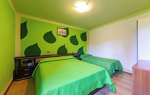 Casa Iris Holiday Home with Pool
