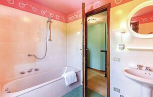 Casa Iris Holiday Home with Pool