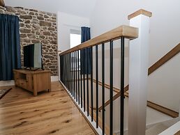 Swift Barn