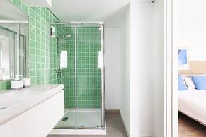Lisbon Oriente Suites by Olala Homes