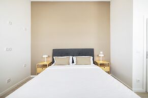 Lisbon Oriente Suites by Olala Homes
