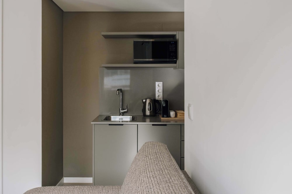 Lisbon Oriente Suites by Olala Homes