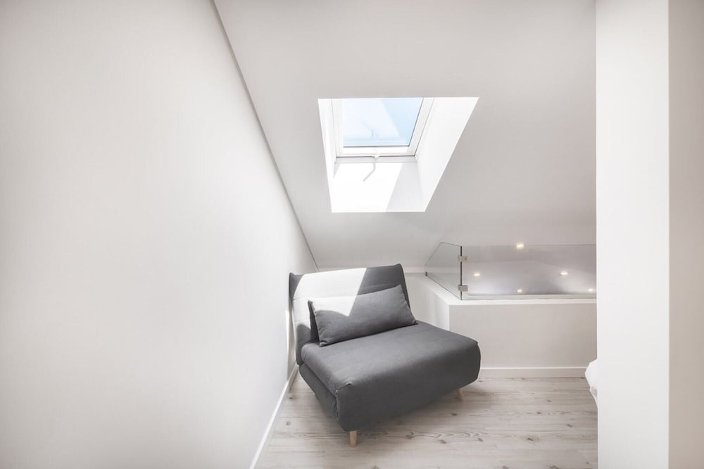 Lisbon Oriente Suites by Olala Homes