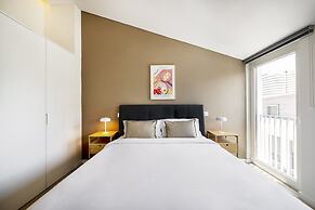 Lisbon Oriente Suites by Olala Homes
