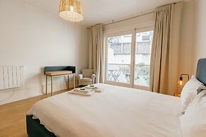 Urban Refuge 4BD by Vacationy