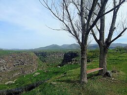 Amrakits Canyon Guesthouse
