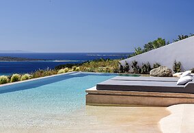 Paros Villa Skylines Estate I