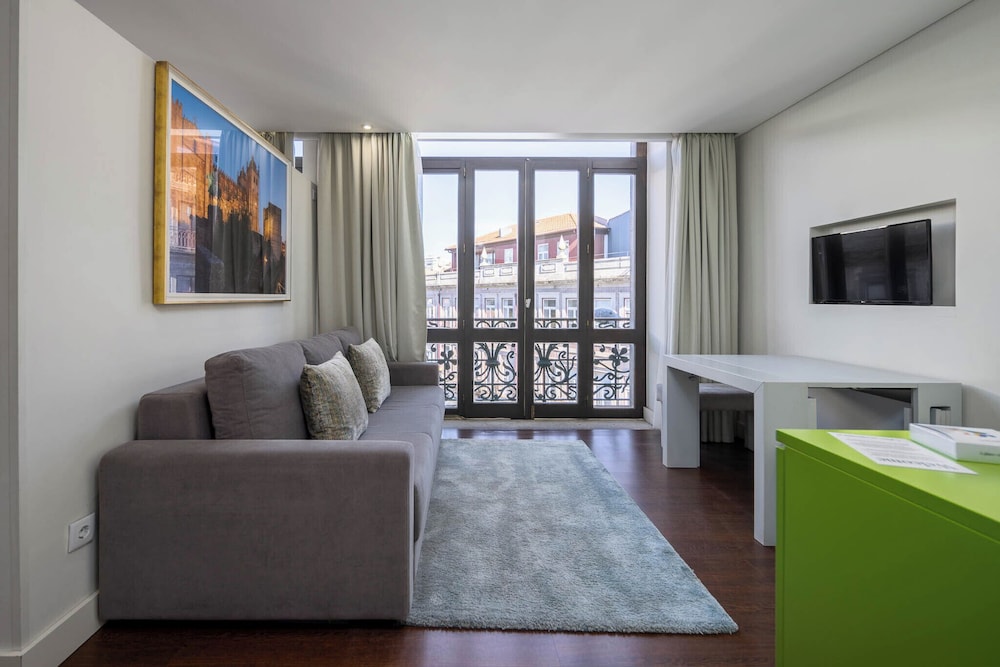 Aspasios Mercado Apartments