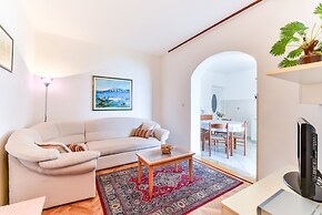 Beachfront Apartment Liveri 5