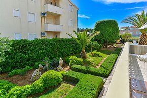Beachfront Apartment Liveri 5
