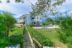 Beachfront Apartment Liveri 5