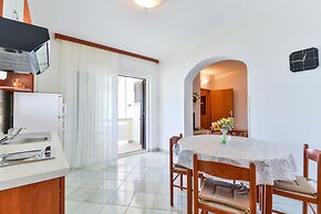 Beachfront Apartment Liveri 5