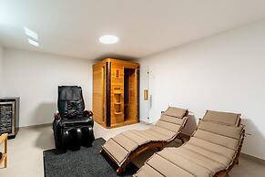 Villa Ballat With Heated Pool