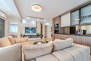 Villa Ballat With Heated Pool