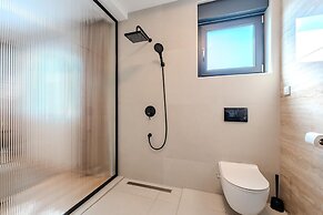 Villa Ballat With Heated Pool