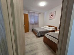 Apartment Gina in Zaton