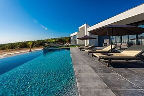 Modern Villa Porta in Novalja