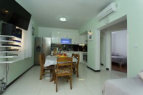 Beachfront Holiday Home With Pool Mami