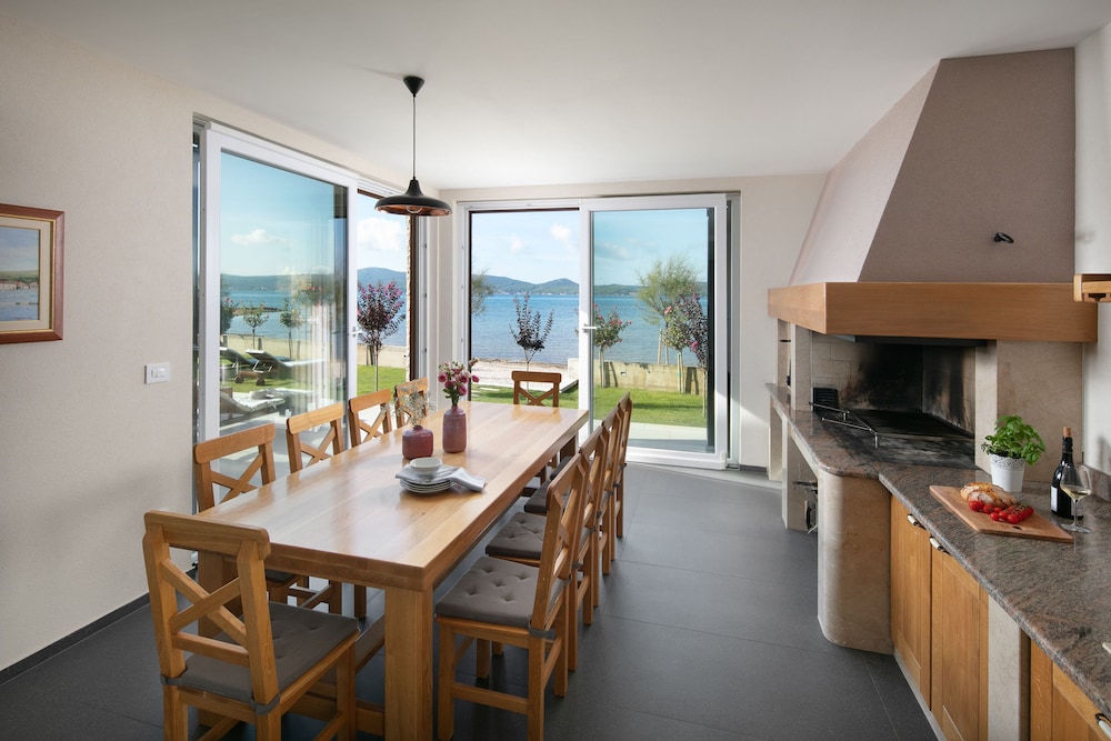Beautiful Villa Sale