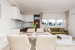 Sargas Suite 5 With Pool View