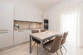 Sargas Suite 4 With Garden View