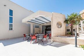 Sargas Suite 4 With Garden View