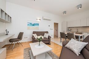 Sargas Suite 4 With Garden View