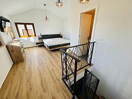 Stone House Moca in Suko an