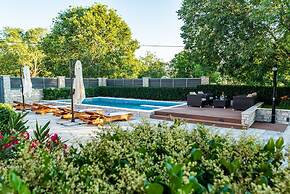 Luxury Villa Carlin With Heated Pool