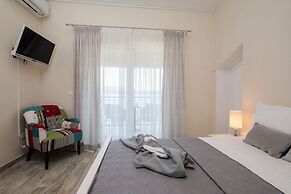 Seafront Villa Noah With Heated Pool