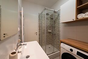 Seafront Apartment Elona