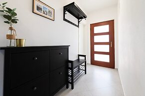 Seafront Apartment Elona