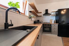 Seafront Apartment Elona